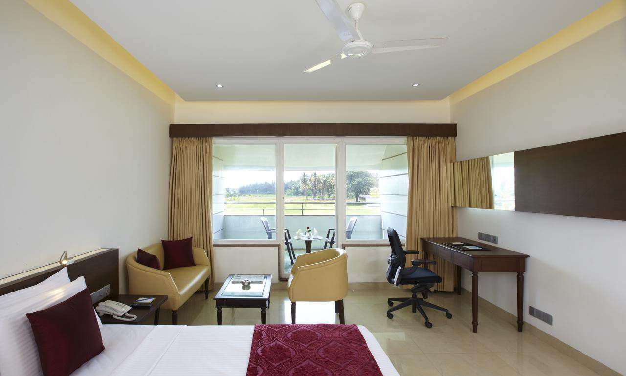 Rns Golf Resort & Nature Cure Centre Mavalli ภายนอก รูปภาพ